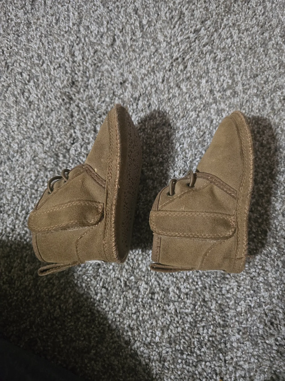 UGG mini slippers